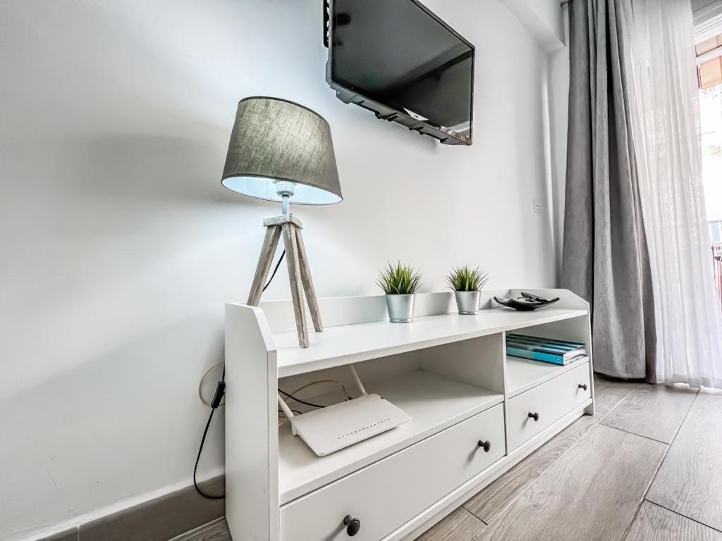 Reformed Studio Apartment In Central Nerja 3K Bagian luar foto